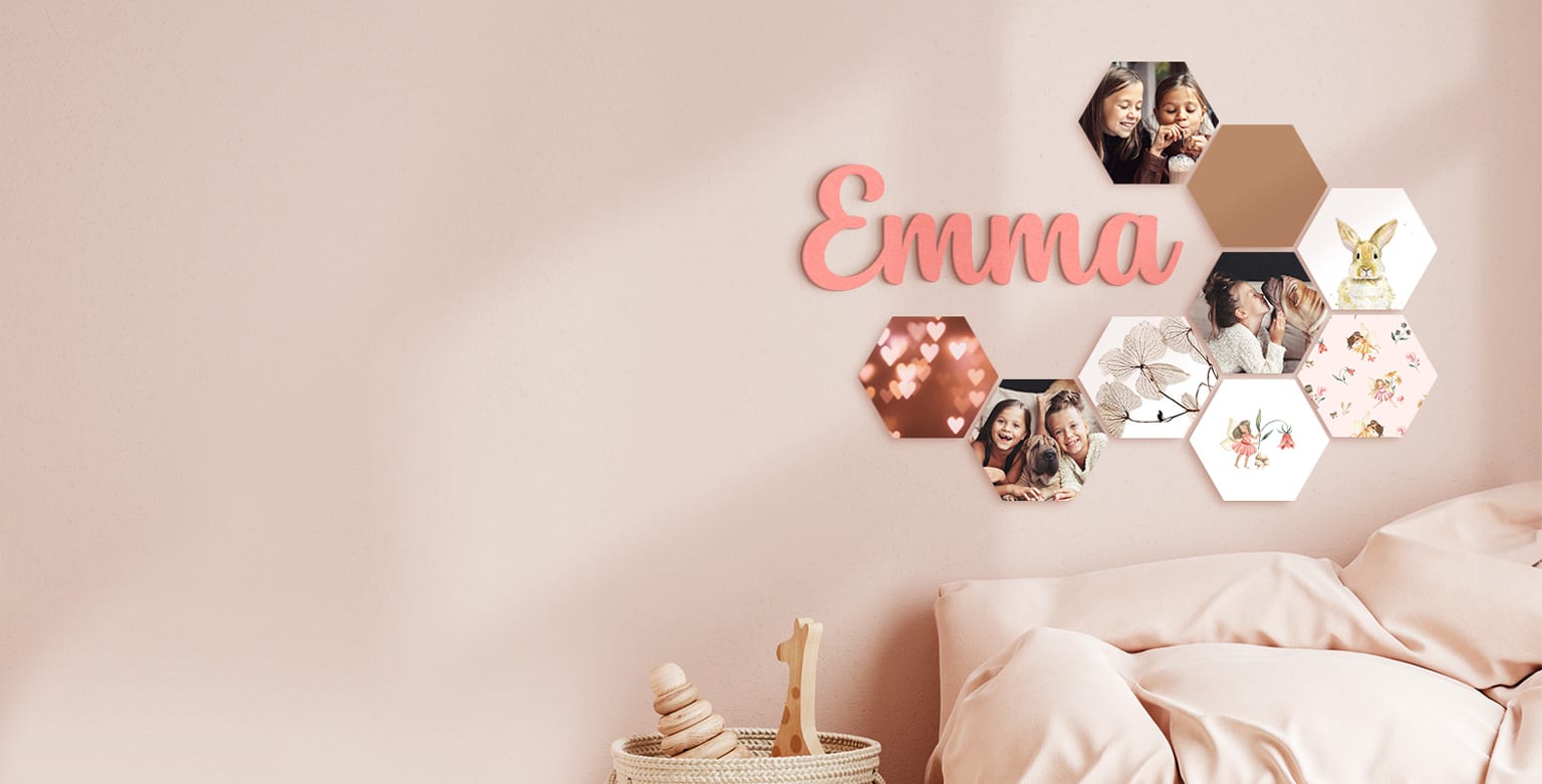 De naam van jouw kind op haar kamer muur