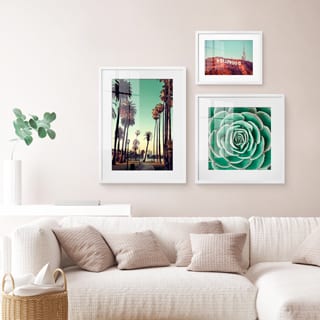 Fotomuur witte woonkamer
